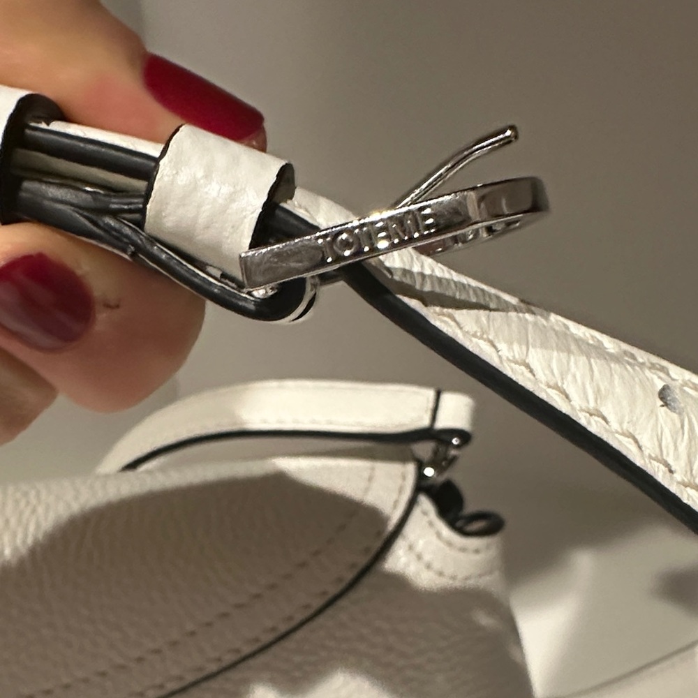 Toteme white T lock clutch - Picture 9 of 10